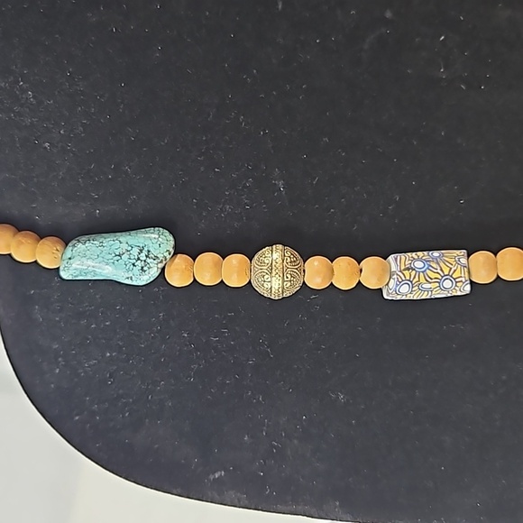 Turquoise Beaded & Wood Necklace - Picture 3 of 5